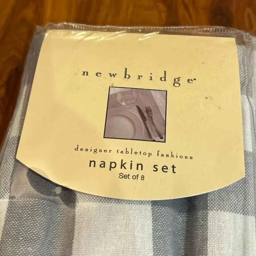 NWT Newbridge gray white gingham umbrella water resistant tablecloth and set of